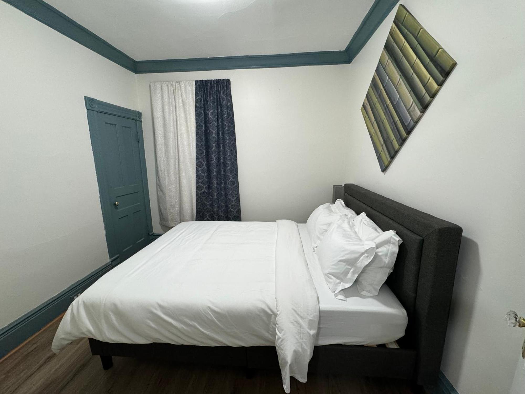 Comfy Getaway, 5 Bed, Sleeps 9, Walk To Falls! Niagara Falls Eksteriør bilde