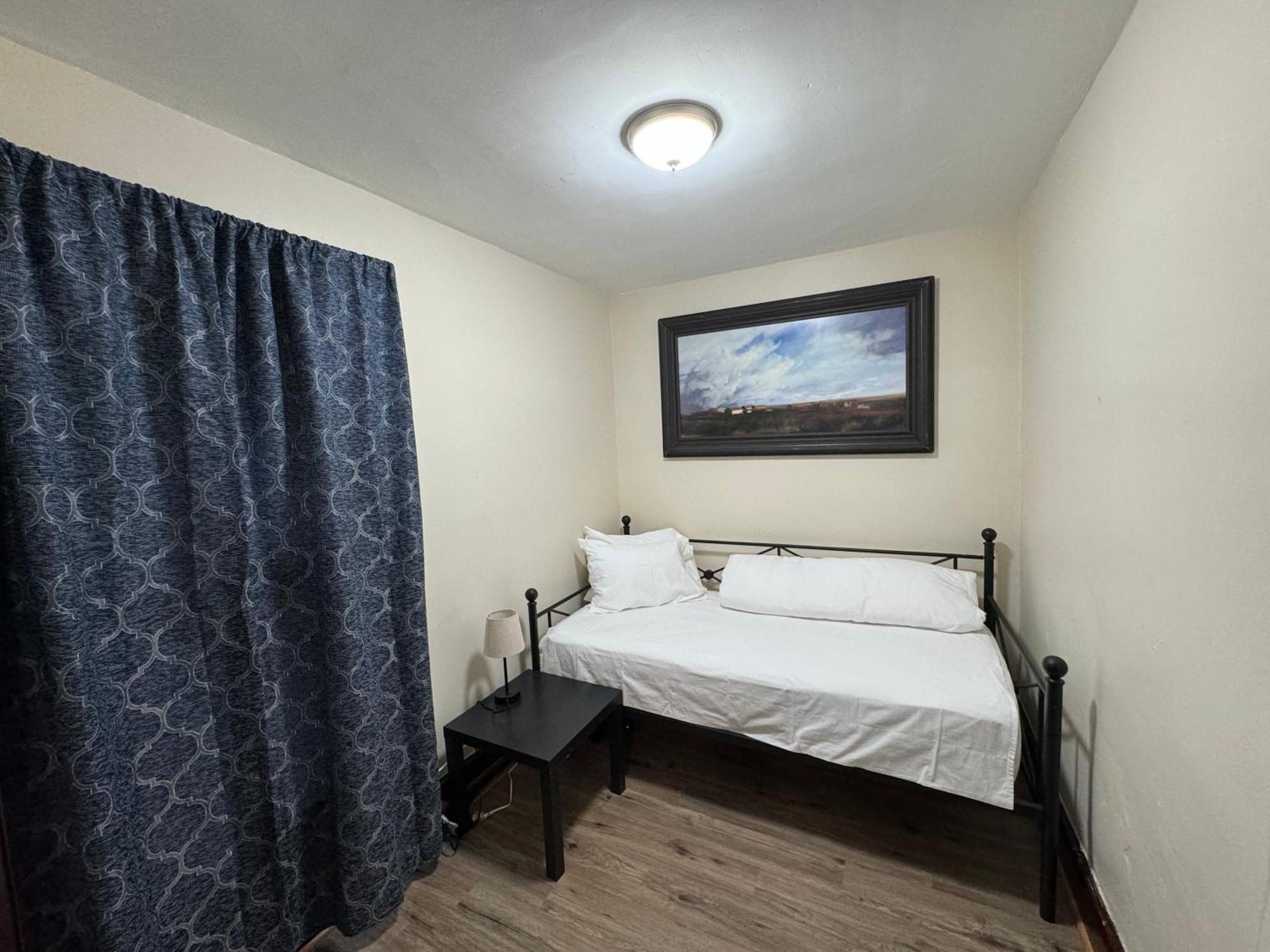 Comfy Getaway, 5 Bed, Sleeps 9, Walk To Falls! Niagara Falls Eksteriør bilde